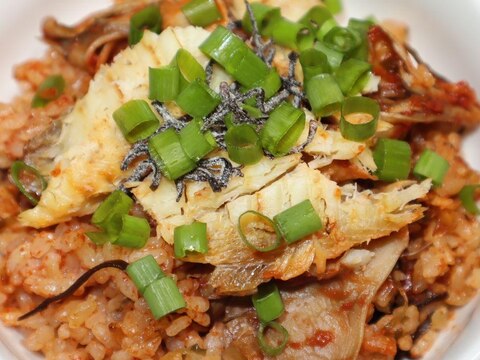 冒険少年☆鯛の干物と乾燥舞茸でトマトジュース鯛めし